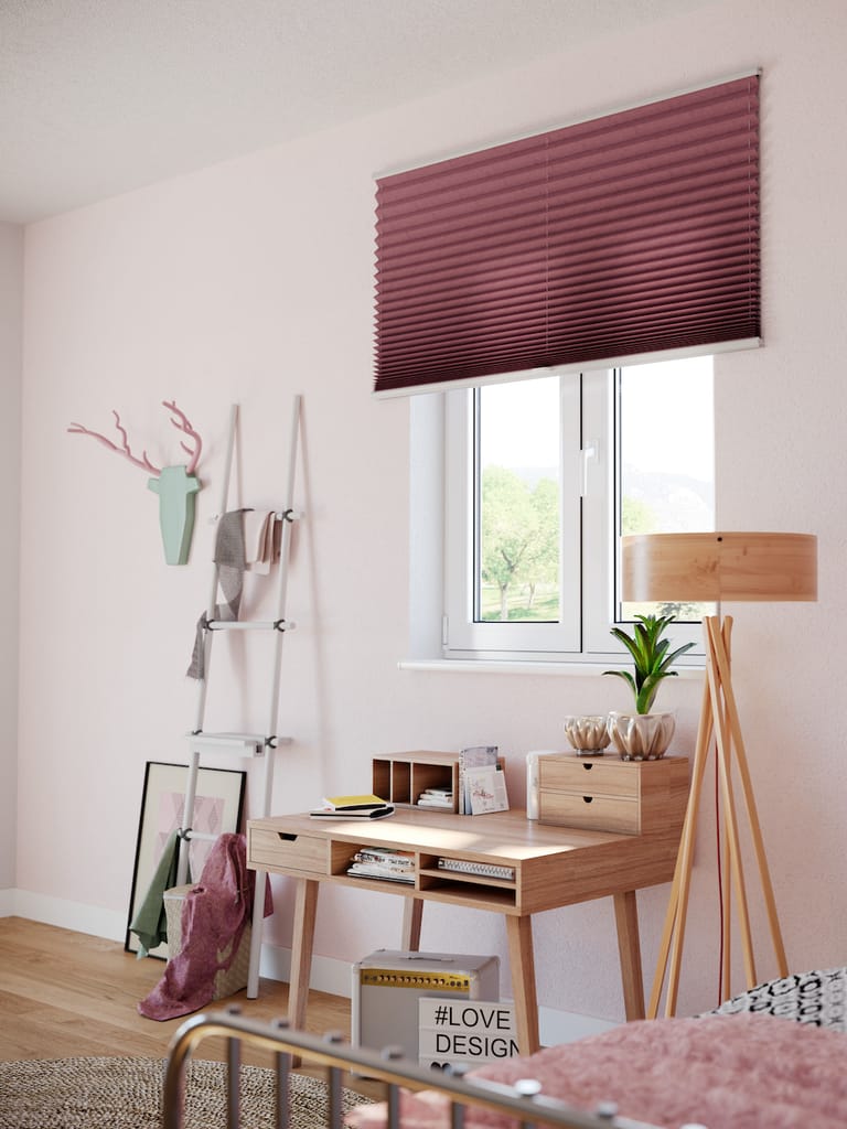 Plissee violett Wand Kinderzimmer