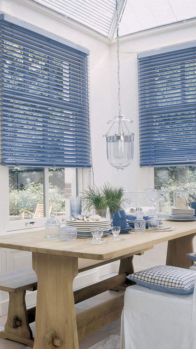Blaue Jalousie